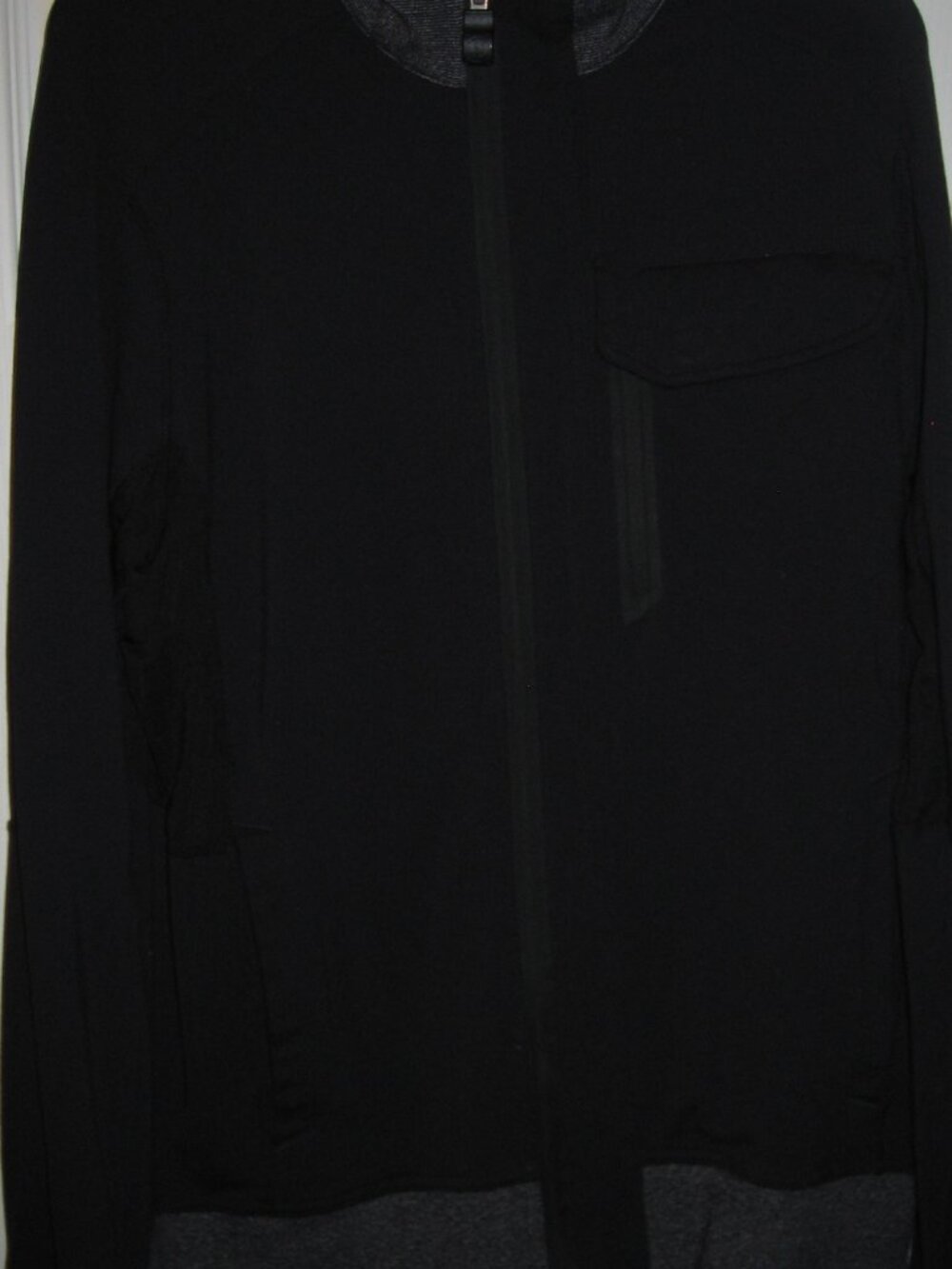 Lululemon Men's Black Full-Zip Jacket Heather Gray Collar Athletic